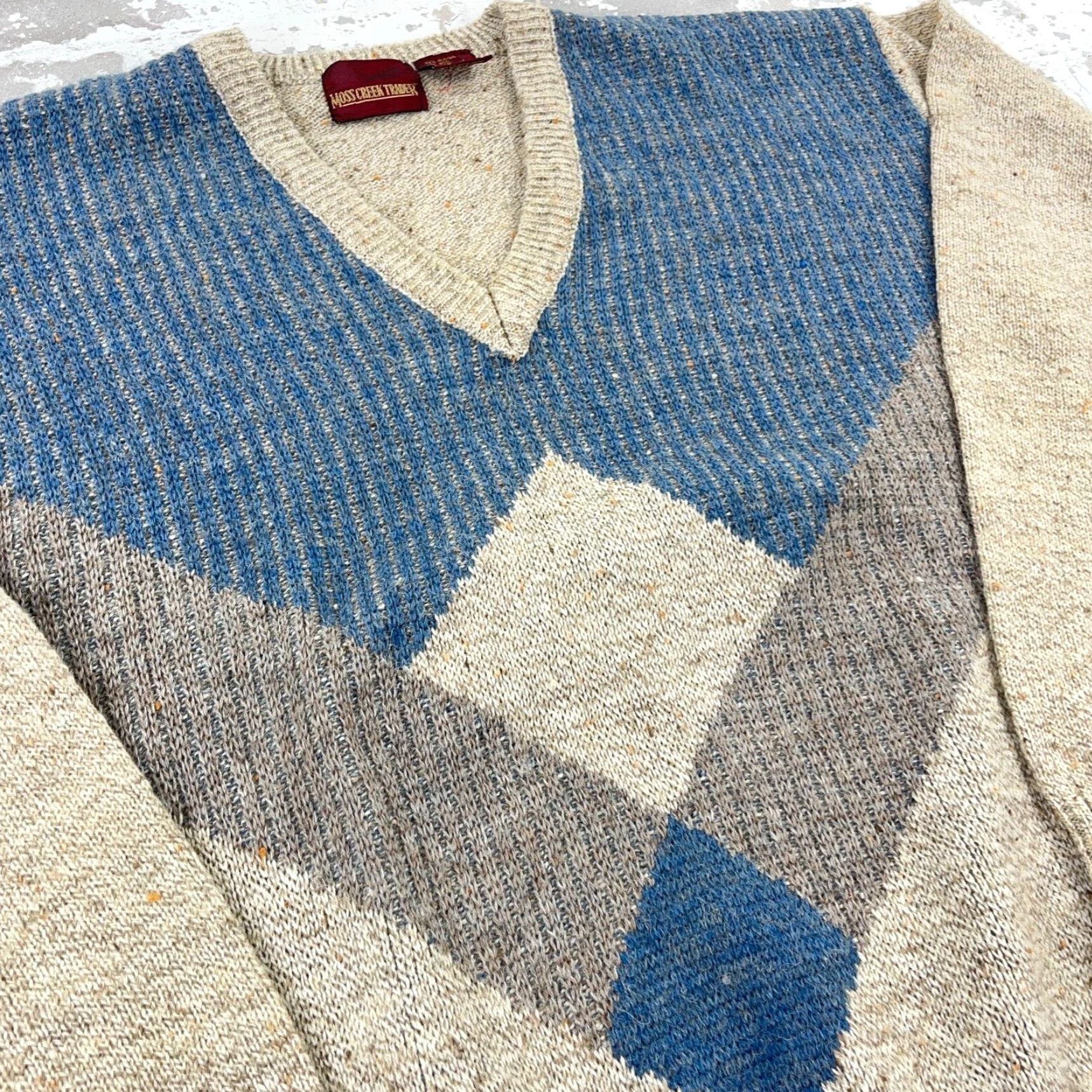 Vintage VINTAGE Moss Creekl Trader Sweater Men XL Tan Blue Wool Blend Knit V Neck 90s Diamond Geometric Chunky-Knit Pullover All Seasons Casual Mens Size US XL / EU 56 / 4 - 5 Thumbnail