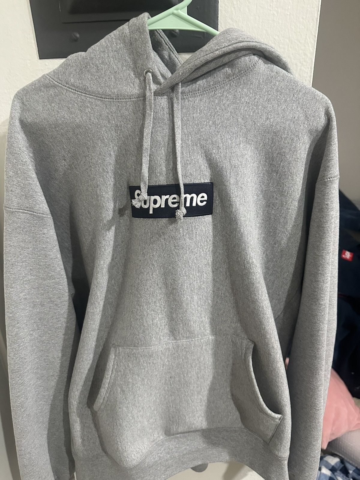 Supreme Supreme FW25 Gray Box Logo Hoodie Size US L / EU 52-54 / 3 - 1 Thumbnail