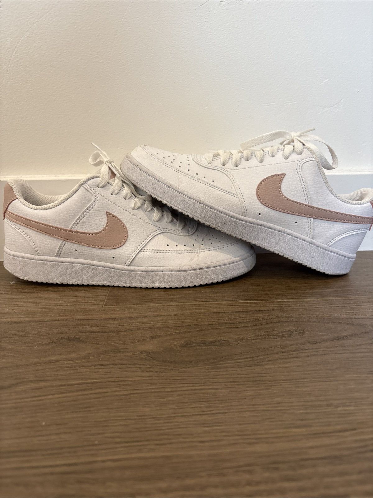 Nike Nike Court Vision Low Women’s Size 9 White/Pink Oxford Size US 9 / IT 39 - 1 Thumbnail