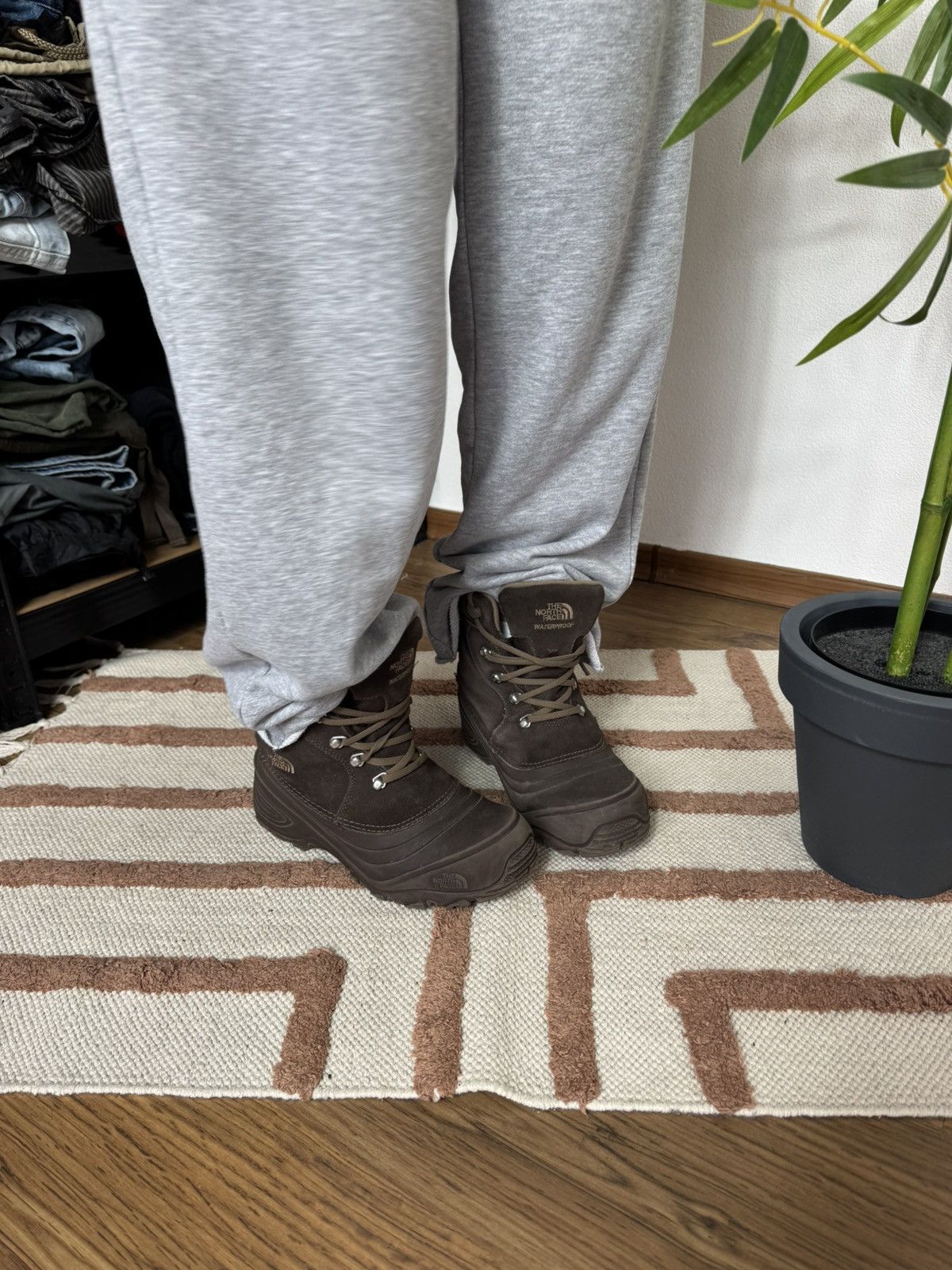 The North Face VINTAGE RARE THE NORTH FACE BROWN TRACKING RUBBER BOOTS Size US 6 / IT 36 - 1 Thumbnail