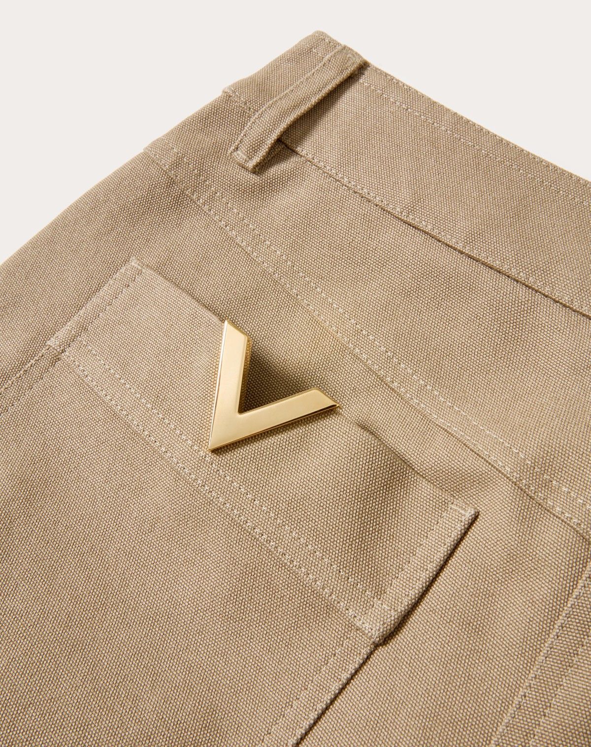Valentino o1s1wg110525 Stretch Cotton Canvas Shorts in Beige Size 28" / US 6 / IT 42 - 3 Thumbnail