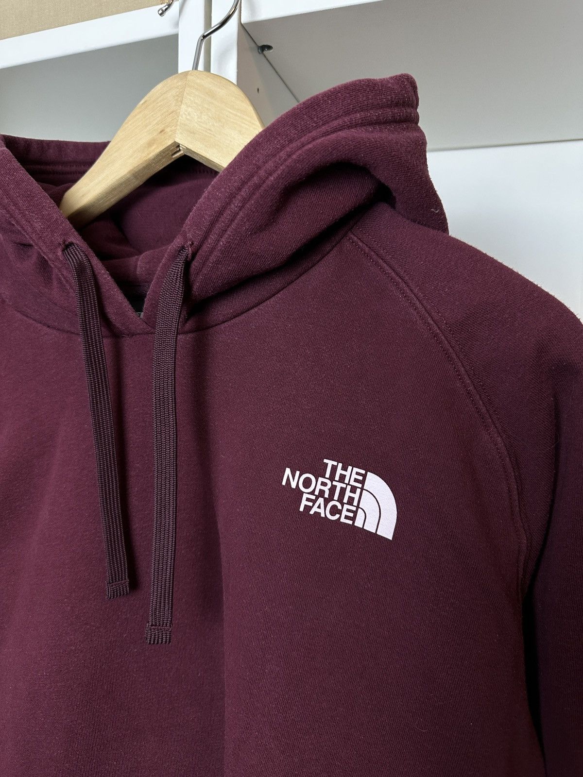 The North Face The North Face never stop exploring burgundy hoodie Size US L / EU 52-54 / 3 - 4 Thumbnail