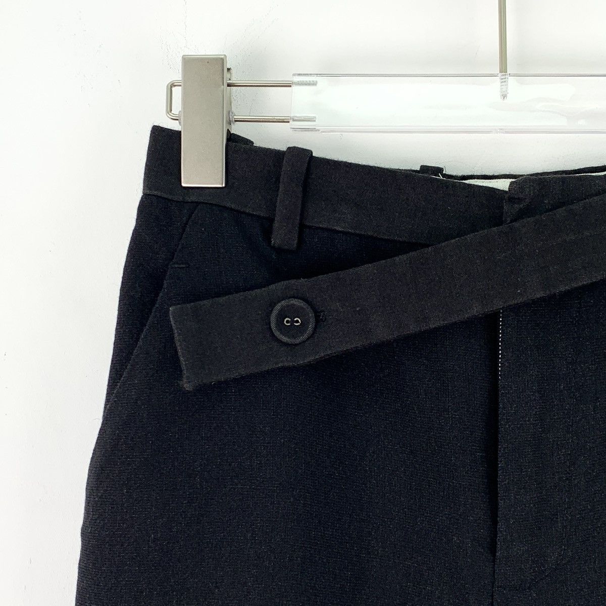 Louis Vuitton Louis Vuitton Black Linen Wool Blend Straight Shorts K26WX Size 24" / US 00 / IT 34 - 3 Thumbnail