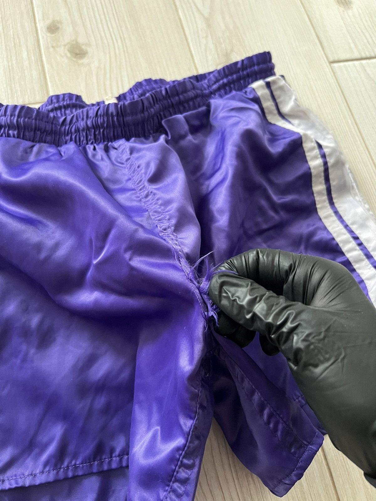 Adidas 1990s ADIDAS VINTAGE SHORTS FOOTBALL SOCCER RUNNING PURPLE Size US 30 / EU 46 - 9 Thumbnail