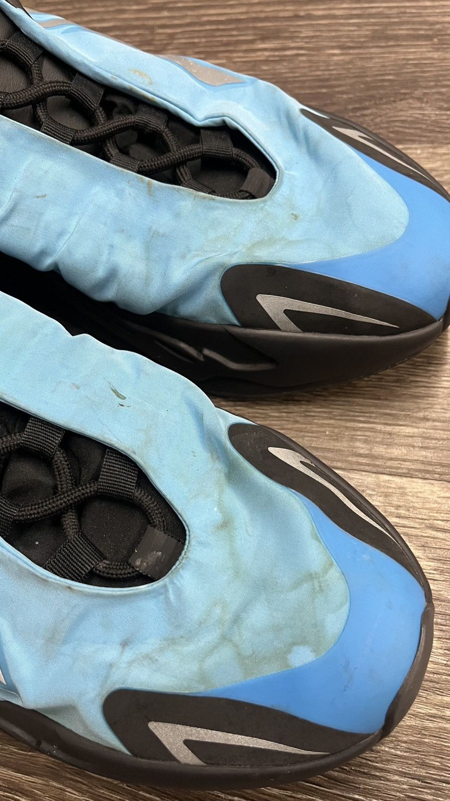 Adidas Adidas Yeezy Boost 700 MNVN “Bright Cyan” 2021 Size US 12.5 / EU 45-46 - 7 Thumbnail