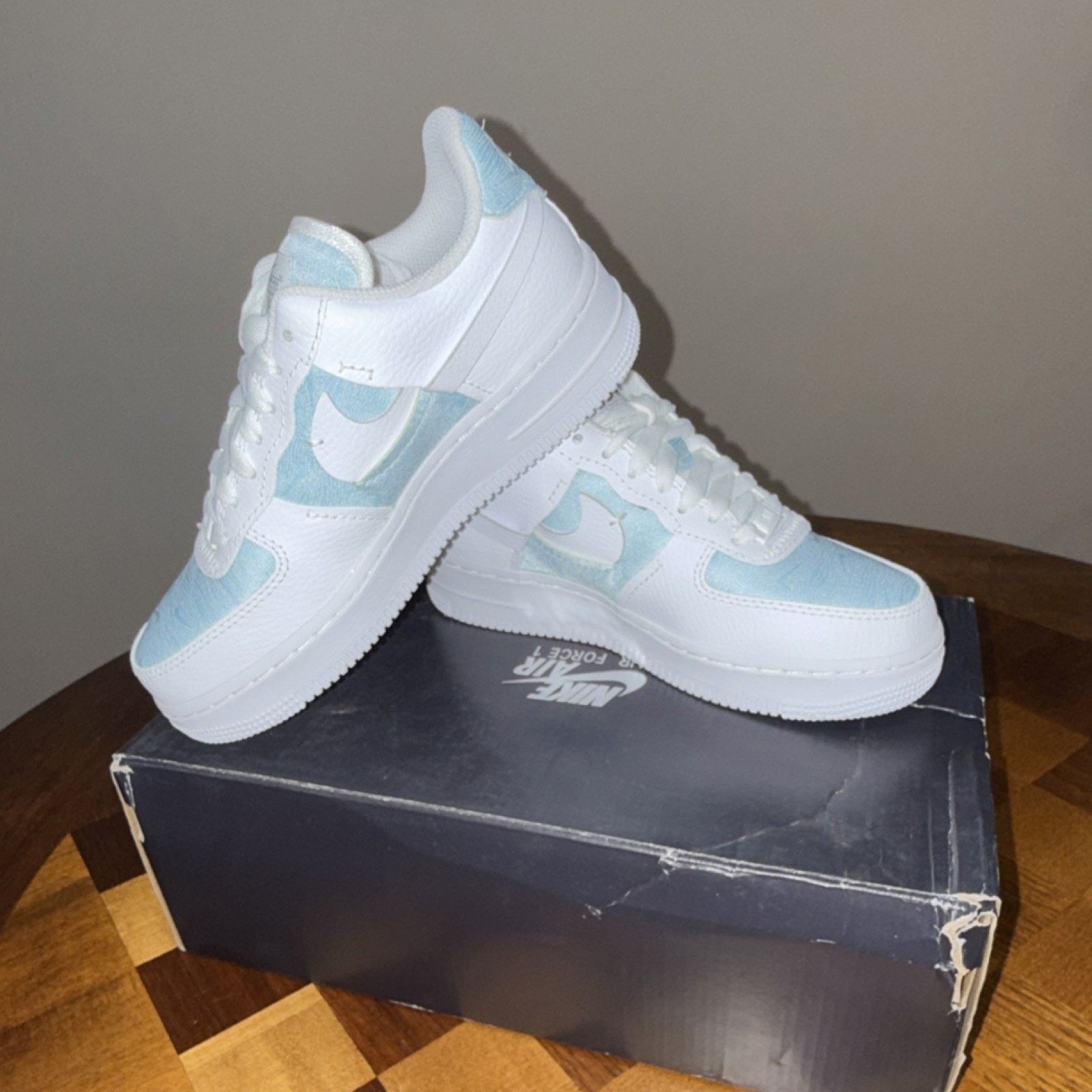 Nike Nike Air Force 1 LXX Glacier Blue/White Women AF1 Size US 5 / IT 35 - 2 Thumbnail