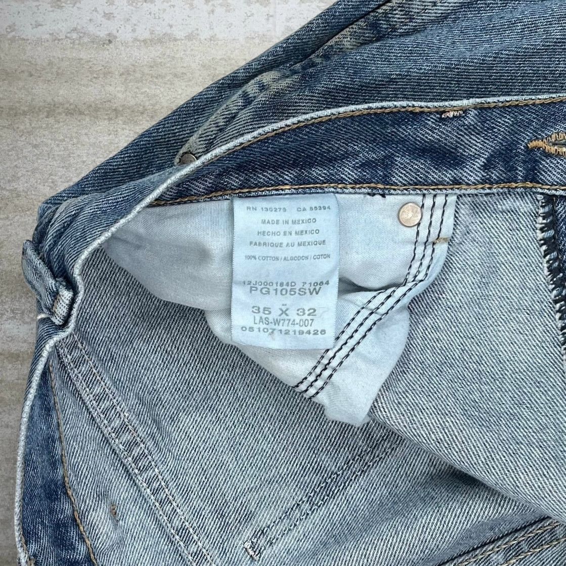 Wrangler Vintage Y2K Wrangler Jeans 35x32 Relaxed Fit Medium Wash Size US 35 - 4 Thumbnail