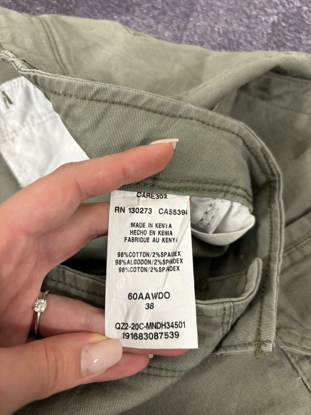 Vintage Vintage Wrangler USA Relaxed Fit Khaki Green Cargo Shorts Size US 38 / EU 54 - 14 Thumbnail