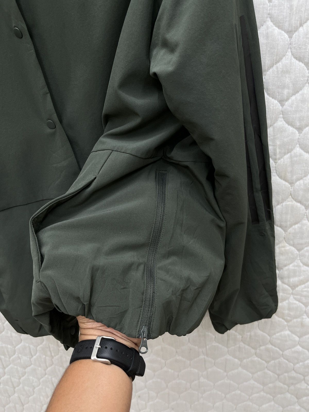 Adidas 🔥🔥🔥STEALS ADIDAS 3 STRIPE JACKET Size S / US 4 / IT 40 - 16 Thumbnail