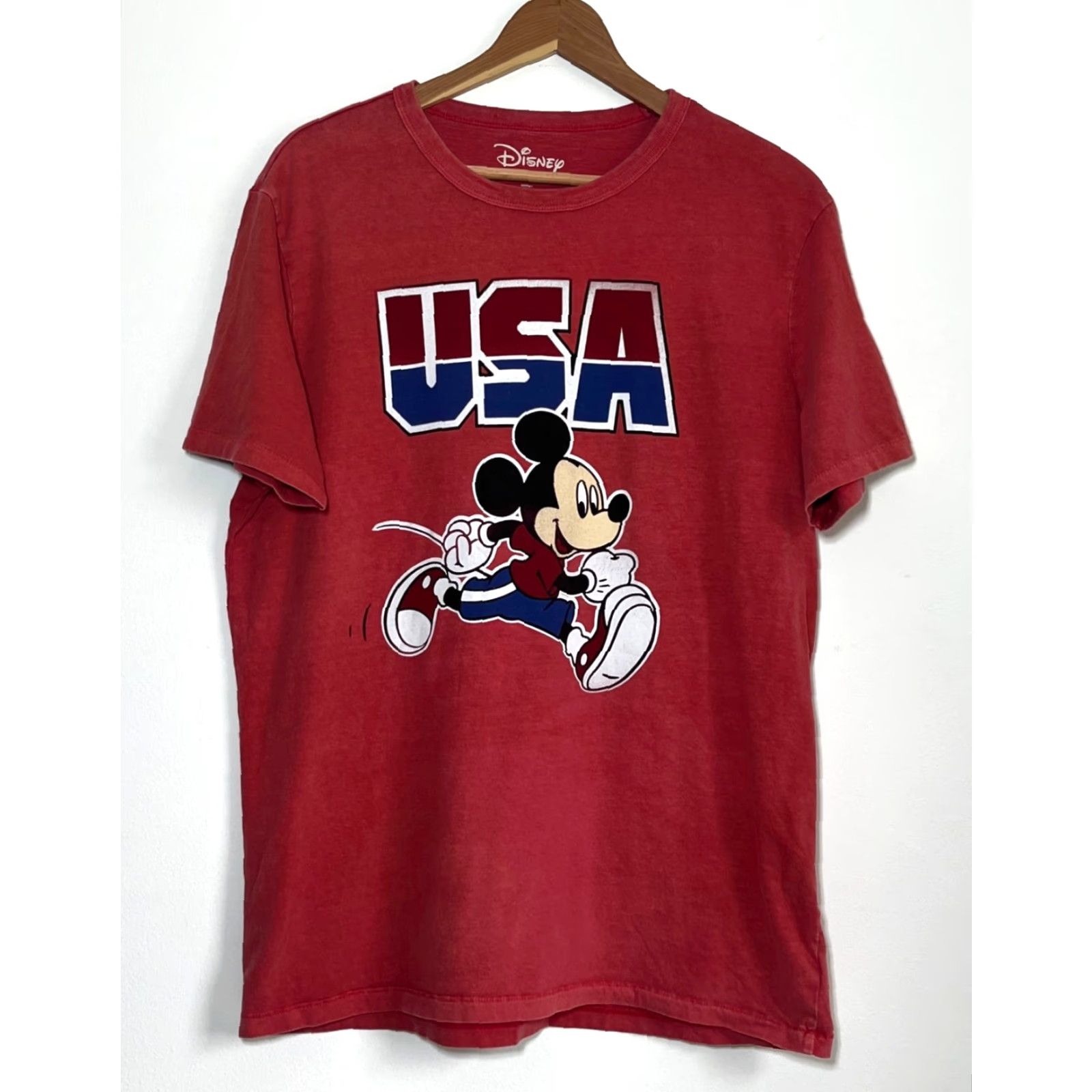 Disney Disney Mickey Mouse Cotton T-Shirt Sz L Men Red USA Cartoon Crew Neck Short Sleeve - Disney x American Eagle Outfitters Size US L / EU 52-54 / 3 - 2 Thumbnail