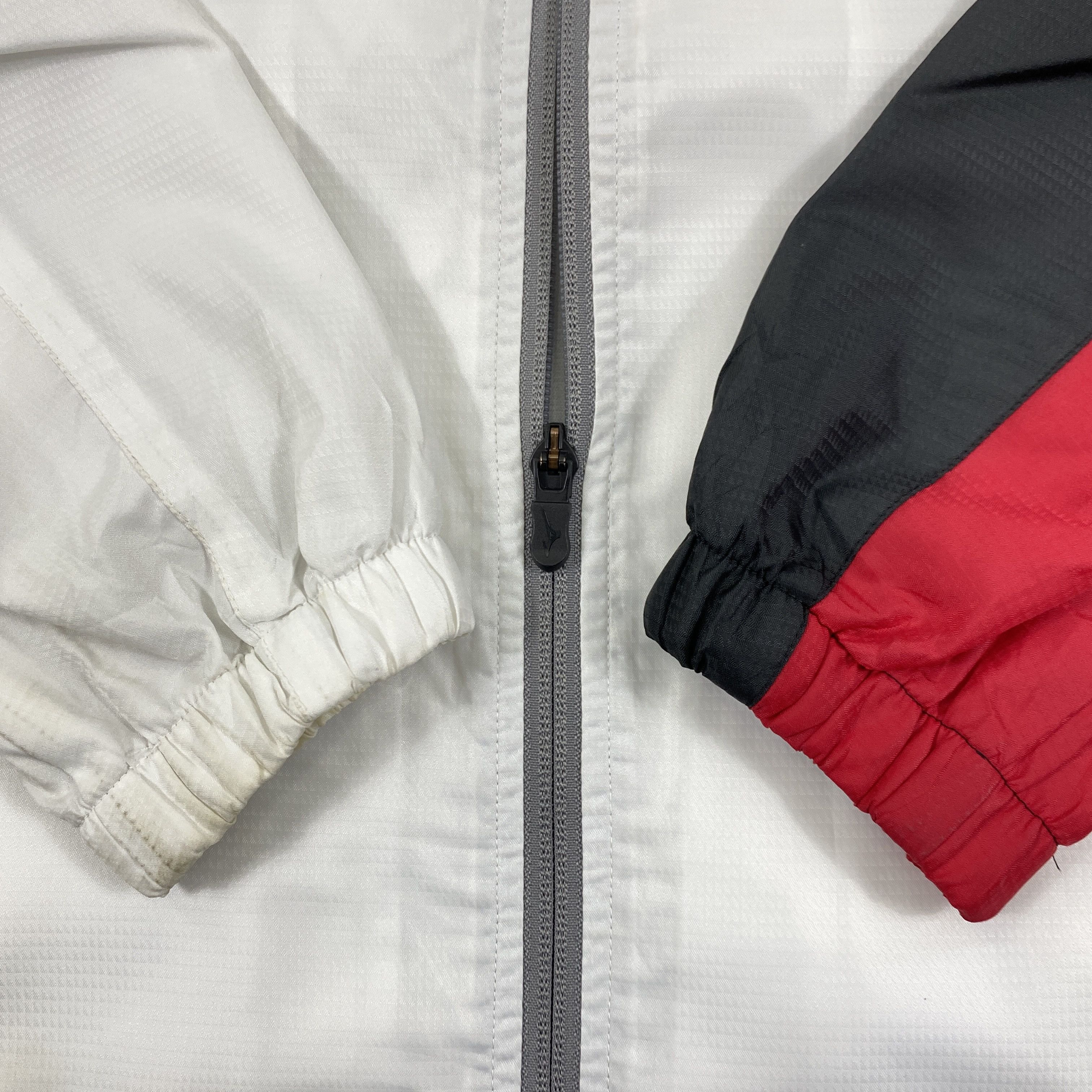 Japanese Brand Vintage Mizuno Thermal Plus Sportswear Jacket- J494 Size US M / EU 48-50 / 2 - 10 Thumbnail