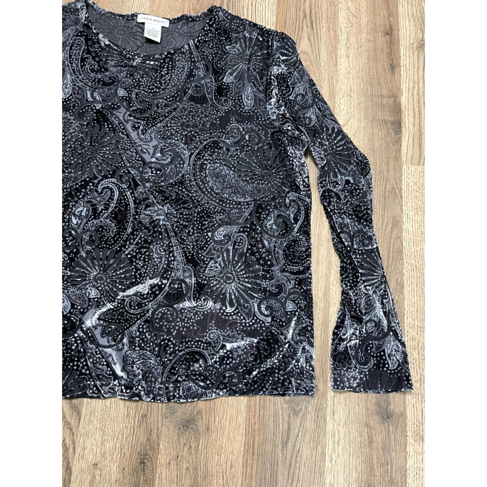 Laura Ashley Laura Ashley Shirt Women's Medium Brown White Paisley Long Sleeve Size M / US 6-8 / IT 42-44 - 4 Thumbnail