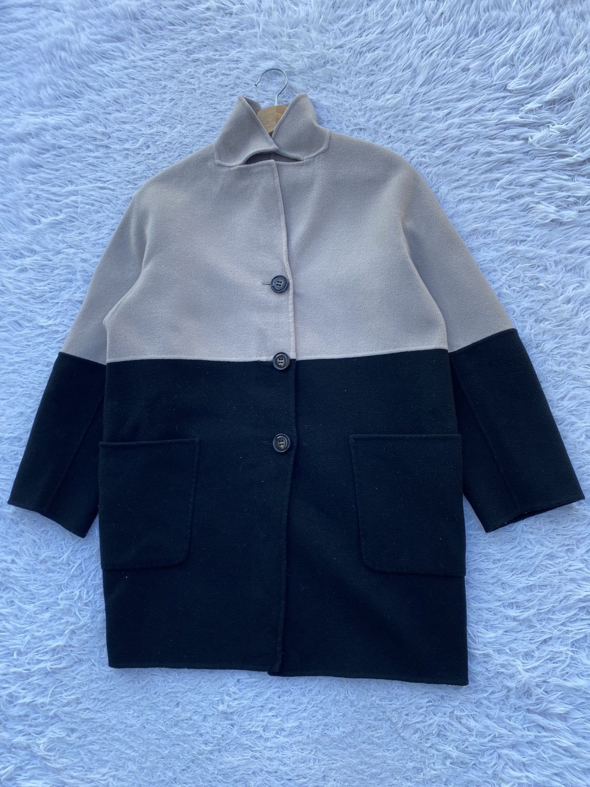 Weekend Max Mara Rare Weekend Maxmara Beige And Black Colorblock Jacket Size M / US 6-8 / IT 42-44 - 3 Thumbnail