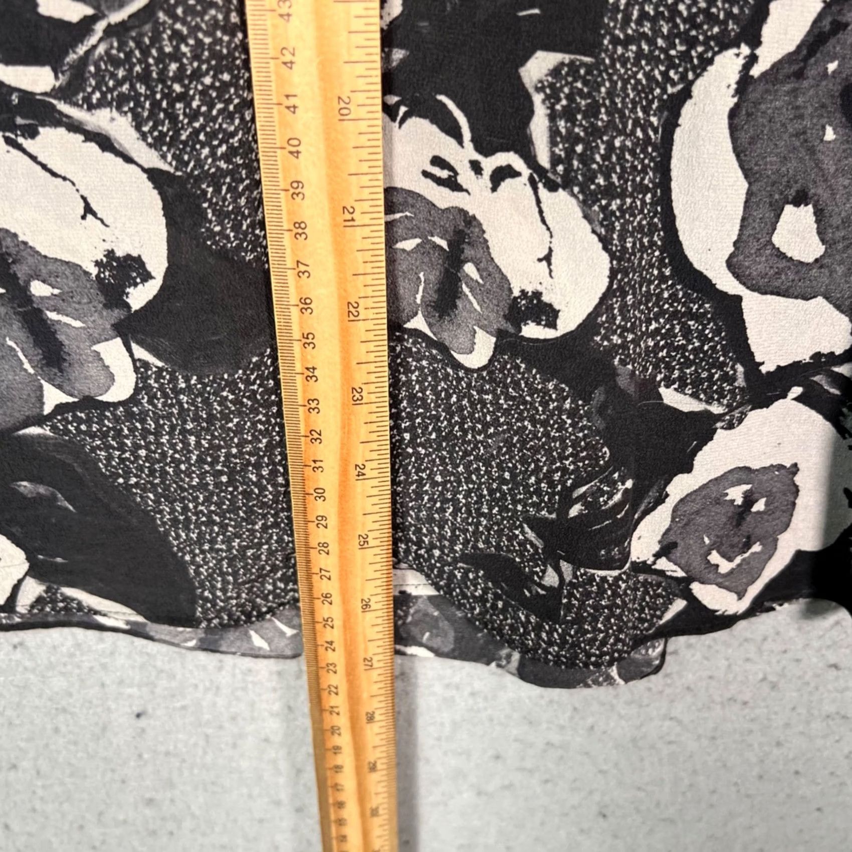 Allsaints All Saints Womens Button-Up Long Sleeve Blouse Floral Black & White Silk Mock Neck Size M Colored Image Measurements Size M / US 6-8 / IT 42-44 - 5 Thumbnail