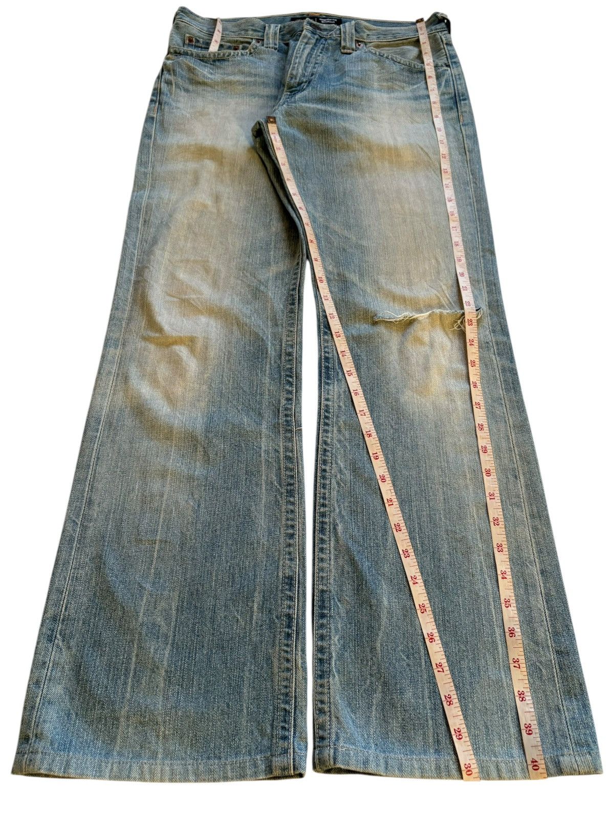 Uniqlo Vintage Uniqlo Rusty Mud Wash Distressed Ripped Flare Jeans Size US 33 - 13 Thumbnail