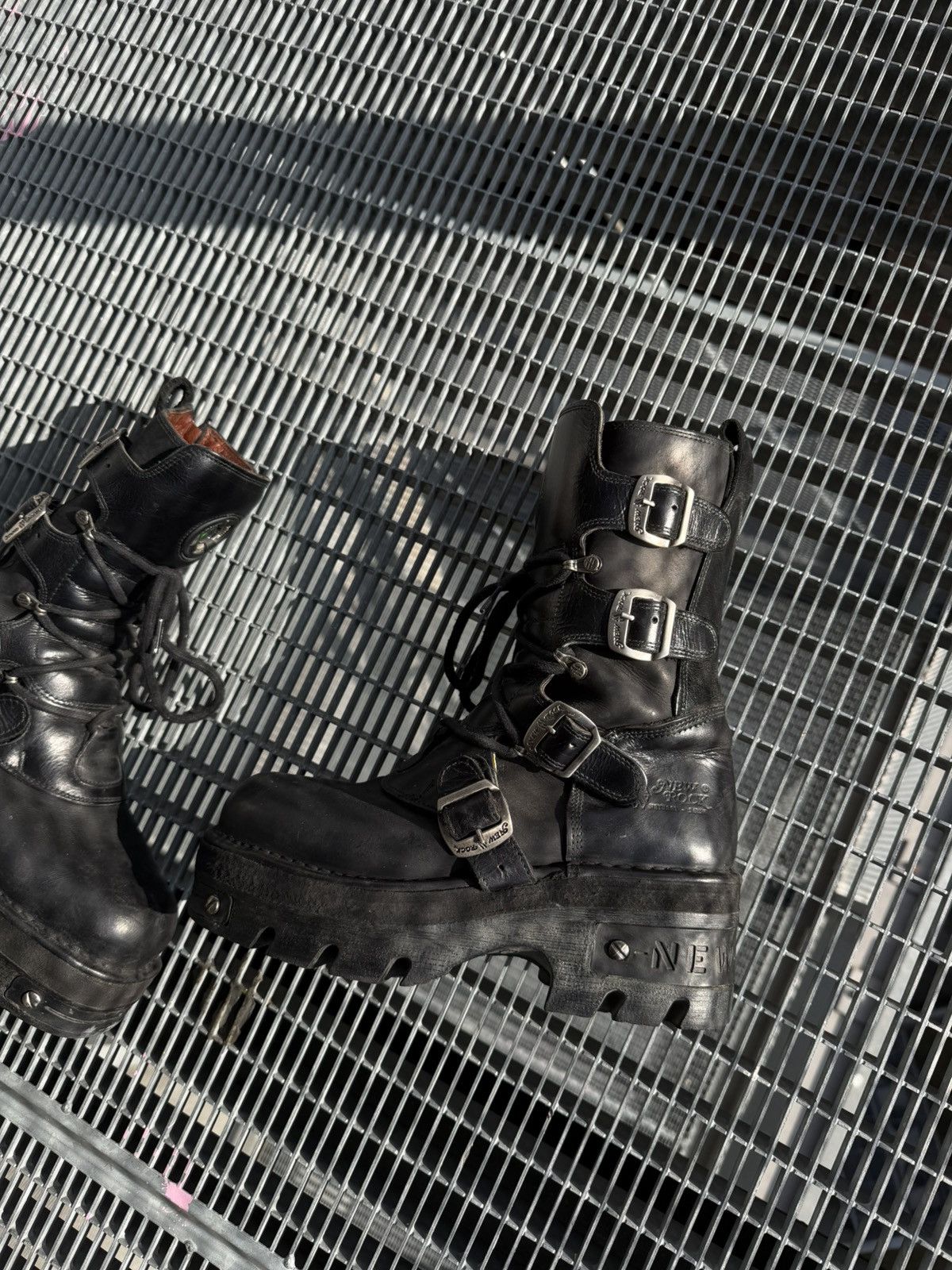 New Rock Vintage New Rock Leather High Metal Goth Sneakers Size US 8 / EU 41 - 2 Thumbnail