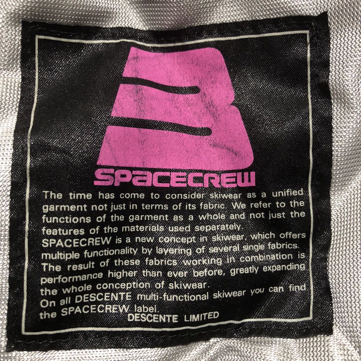 Descente × Japanese Brand Japanese Brand Descente Spacecrew Multi-purpose Ski Jacket Size US L / EU 52-54 / 3 - 16 Thumbnail