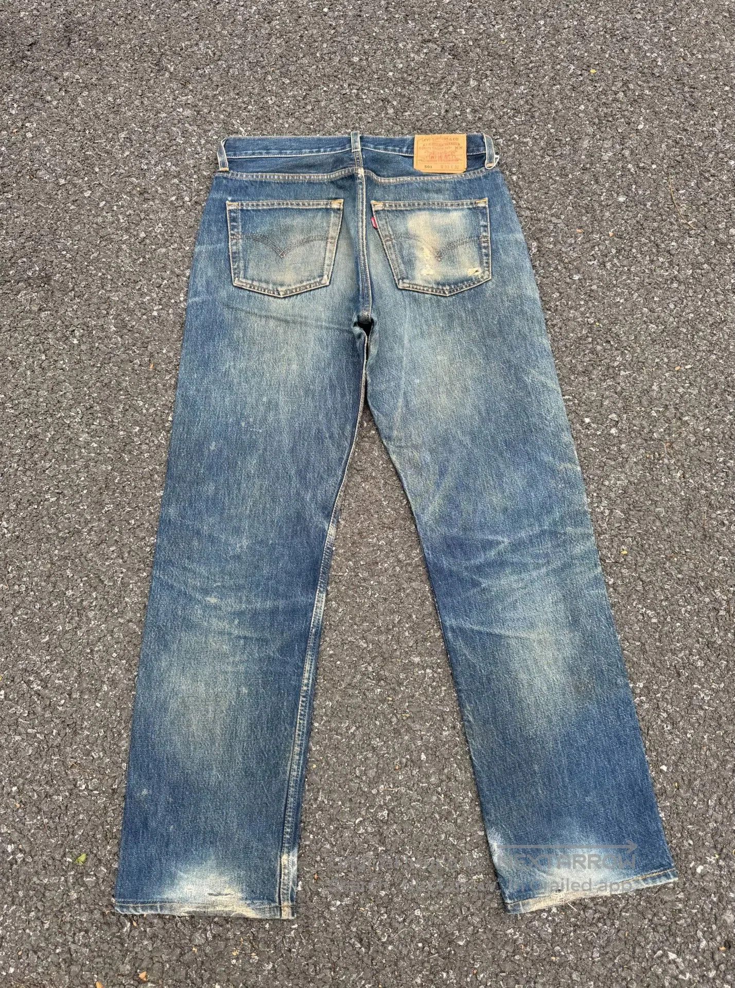 Vintage Vintage Levis 501 90s USA Jeans. Size US 26 / EU 42 - 6 Thumbnail
