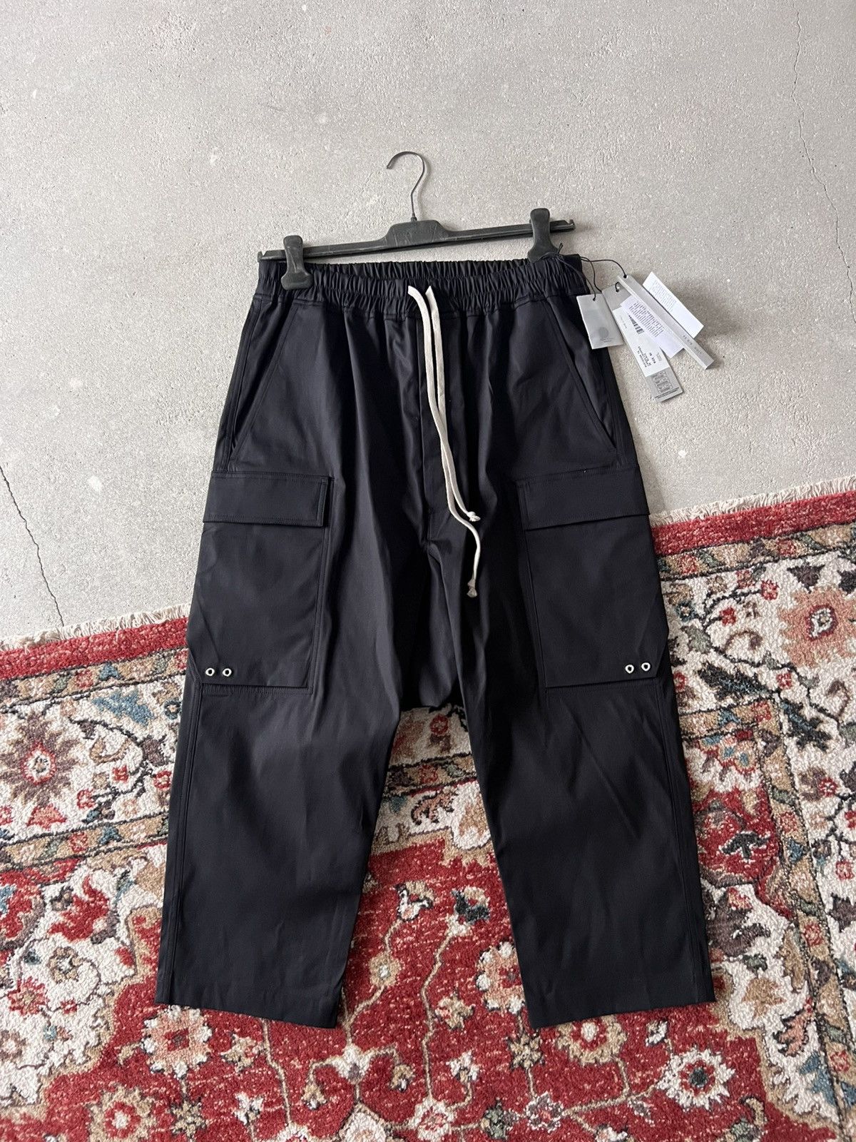 Rick Owens RICK OWENS DRAWSTRING CROPPED PANTS LIDO Size US 36 / EU 52 - 1 Thumbnail