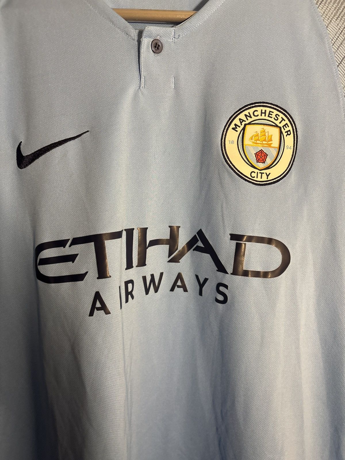 Nike 2018 Manchester City Home jersey Size US M / EU 48-50 / 2 - 4 Thumbnail