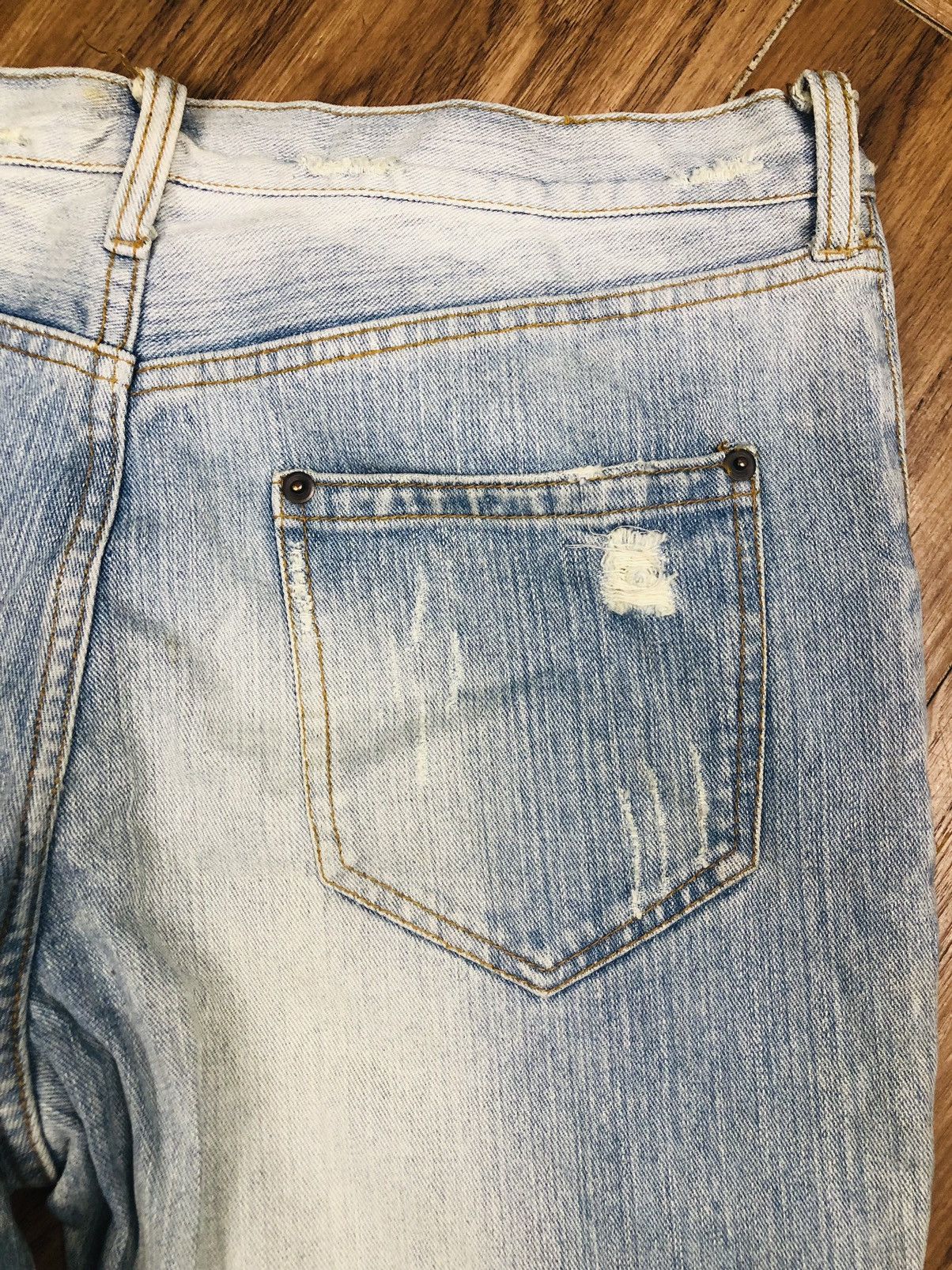 Japanese Brand EXHIBITIONIST Ripped Distressed Light Wash Jeans (37) Size US 31 - 20 Thumbnail