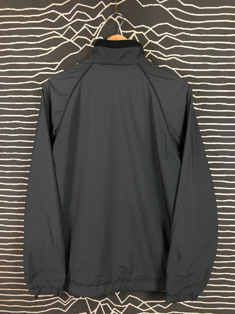 Uniqlo UNIQLO Black Windbreaker Full Zip Jacket Size M Size US M / EU 48-50 / 2 - 7 Thumbnail