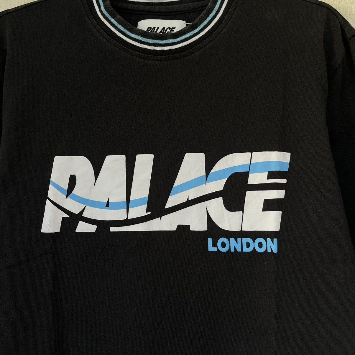 Palace Palace London T-Shirt Black Big logo Size US M / EU 48-50 / 2 - 3 Thumbnail