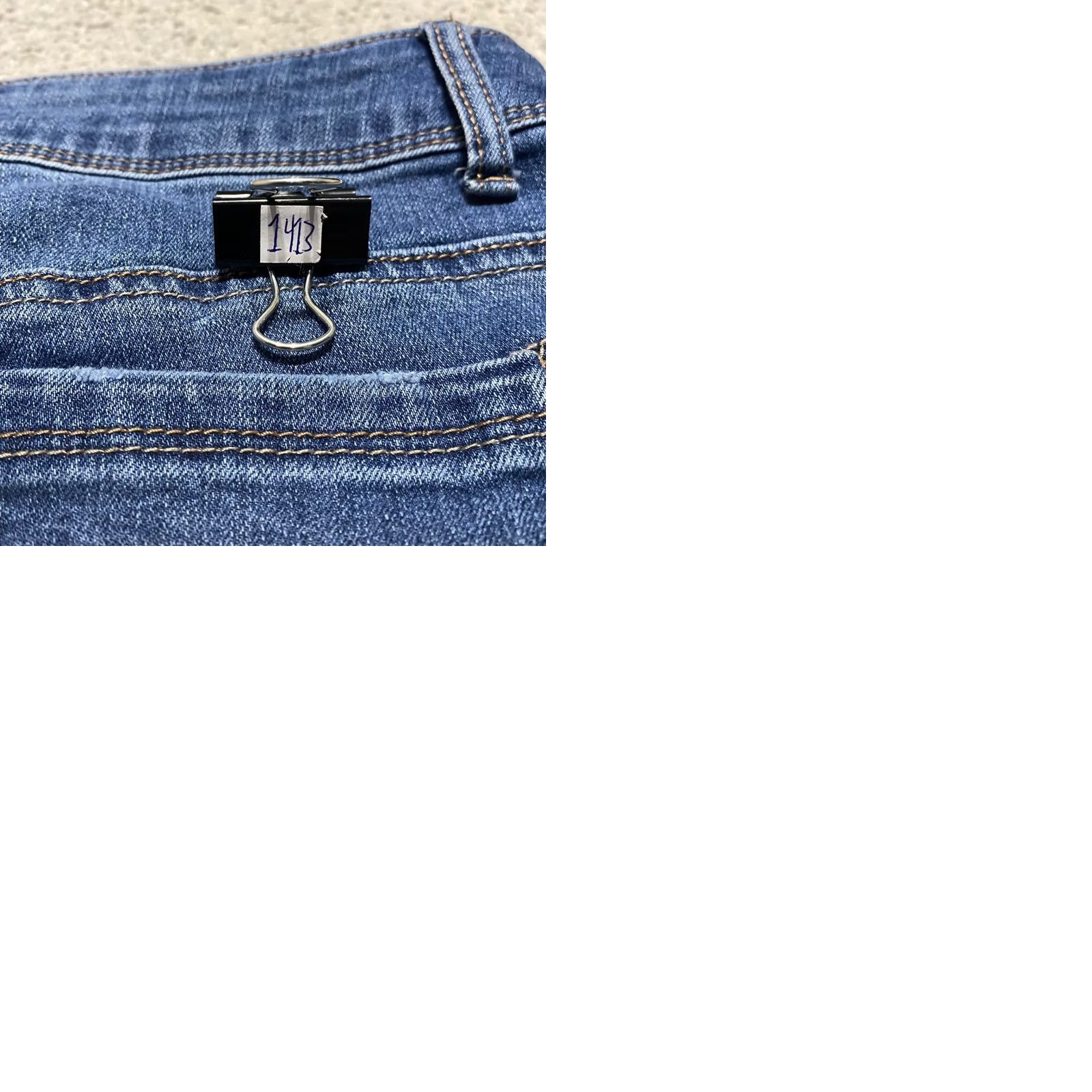 Vintage 1822 Denim Jeans Blue 14 Straight High Rise Distressed Denim Cotton Blend Womens Regular Size 14 Jeans Size 36" / US 14 / IT 50 - 9 Thumbnail