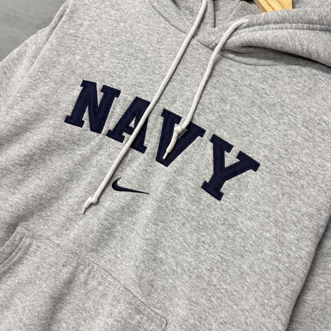 Nike US Navy Nike Center Swoosh Grey Drawstring 90s Hoodie Medium Size US M / EU 48-50 / 2 - 2 Thumbnail