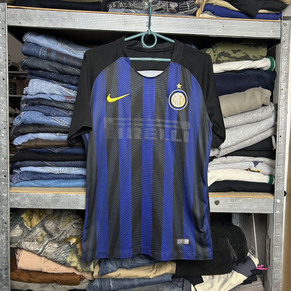 Nike Mens Nike FC Inter Pirelli Sportswear Home Jersey size S Size US S / EU 44-46 / 1 - 1 Thumbnail