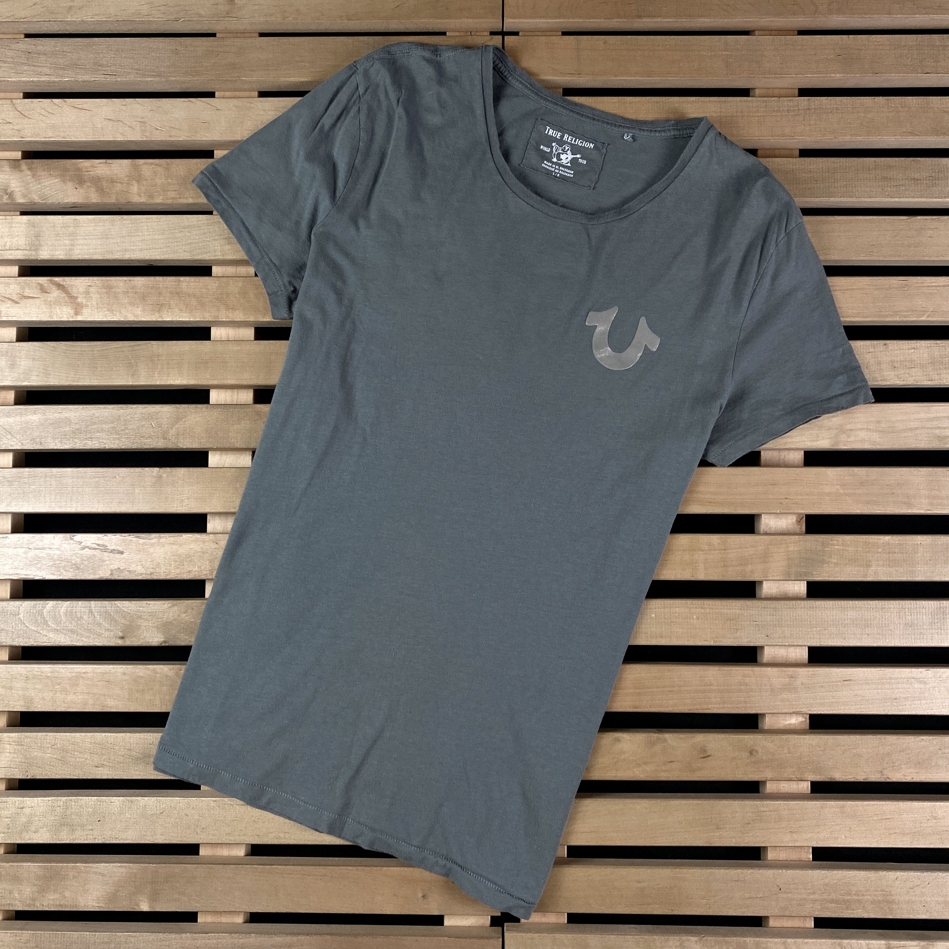 True Religion Mens T-Shirt Short Sleeve True Religion Big Logo Back Size L Size US L / EU 52-54 / 3 - 2 Thumbnail