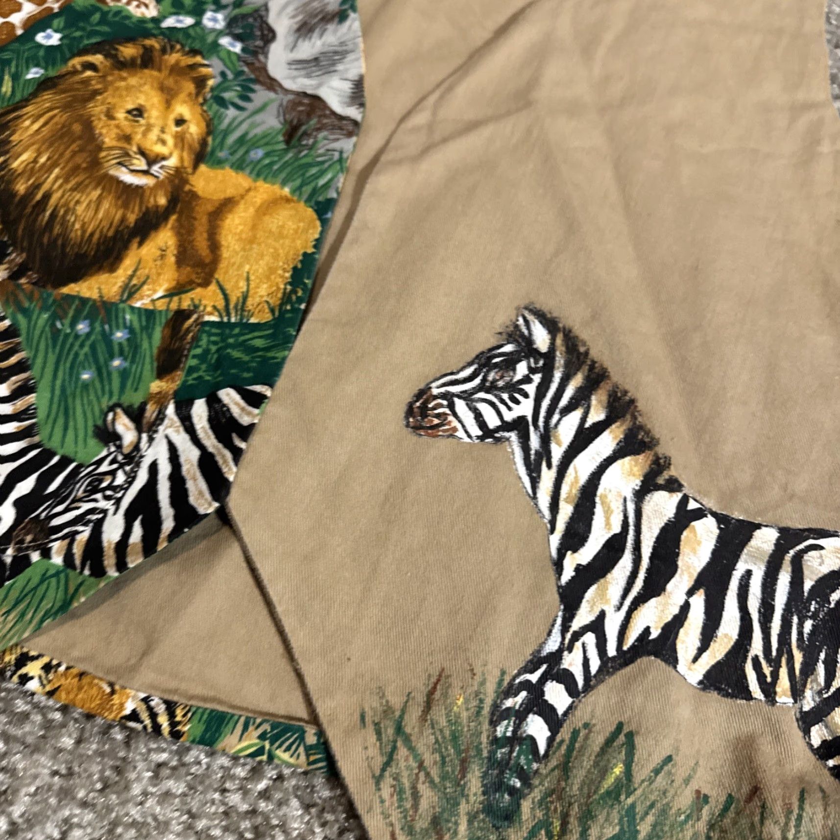Vintage VINTAGE 1980s African Safari Animals Zoo Nature LL Johnson T-Shirt Men Small Beige Shirt Mens Size US S / EU 44-46 / 1 - 5 Thumbnail