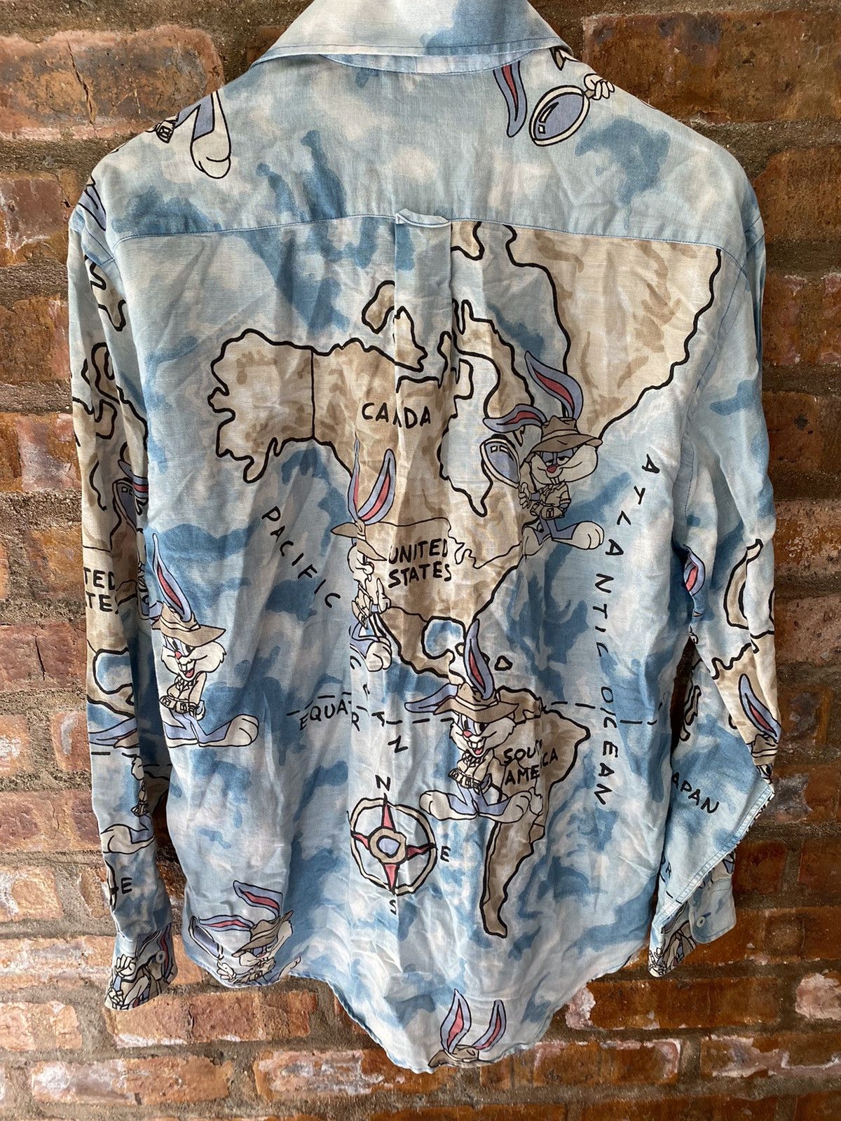 Iceberg 1997 Iceberg X Warner Bros Button up carton nerwork Size US L / EU 52-54 / 3 - 10 Thumbnail