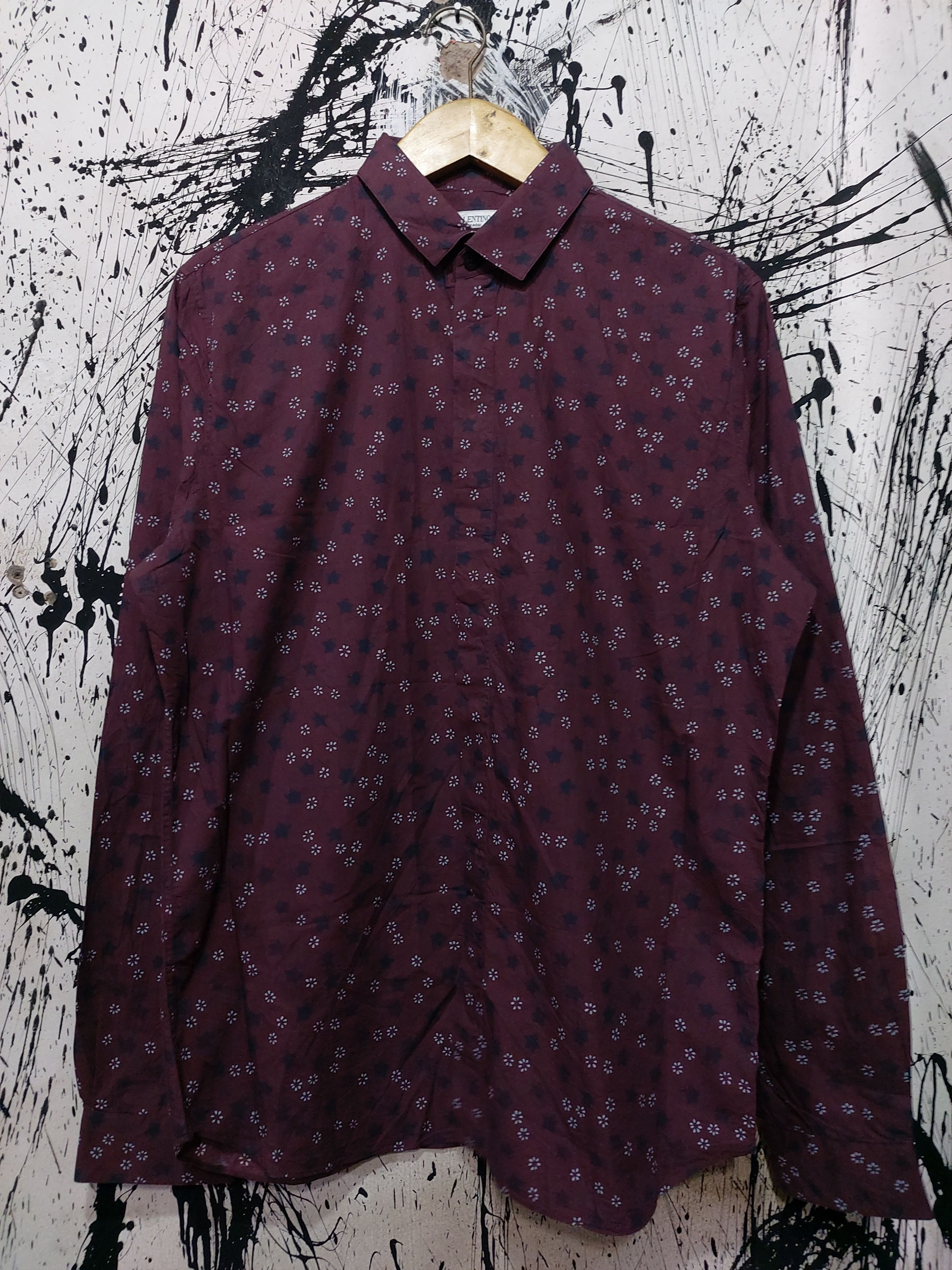 Valentino VALENTINO BURGUNDY STARS PATTERN BUTTON UP SHIRT Size US L / EU 52-54 / 3 - 1 Thumbnail