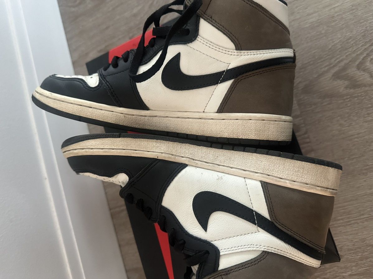 Nike Nike air Jordan 1 mochas size 7.5 with box Size US 7.5 / IT 37.5 - 11 Thumbnail