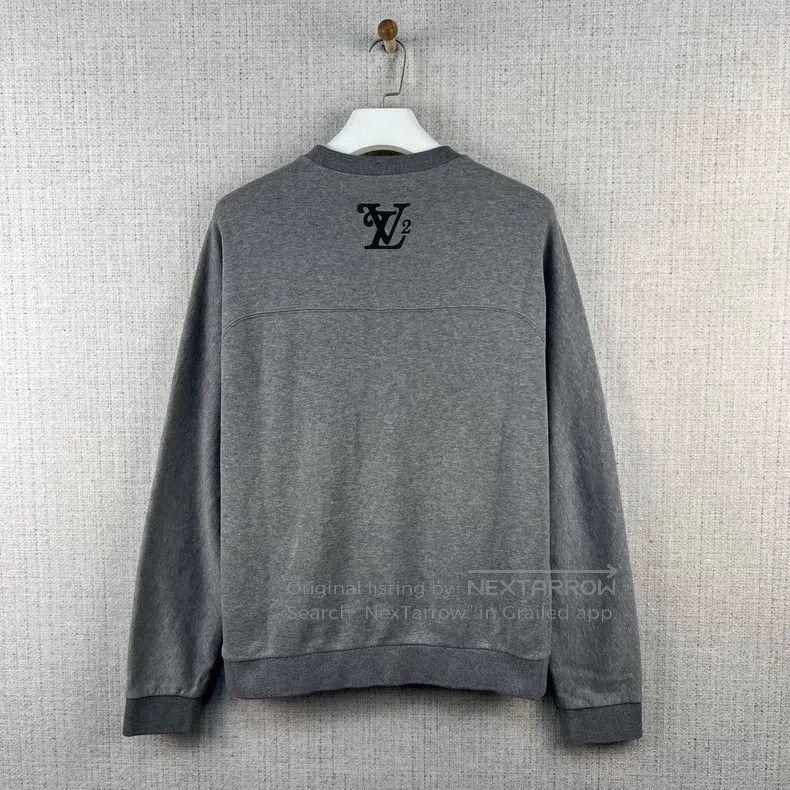 Louis Vuitton Louis Vuitton Slogan logo printed pullover sweatshirt Size US L / EU 52-54 / 3 - 3 Thumbnail