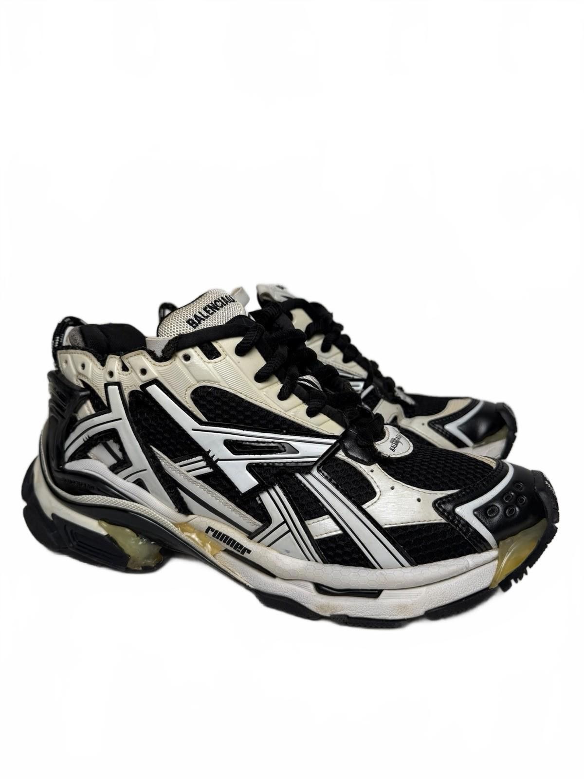 Balenciaga Balenciaga Runner Sneakers Distressed Men’s SZ 42 US 9 Size US 9 / EU 42 - 1 Thumbnail