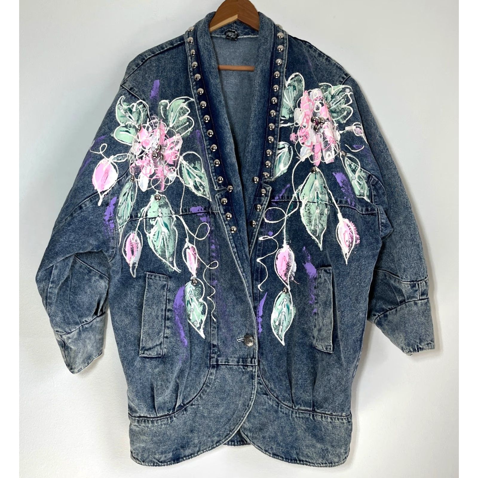 Denime VINTAGE Women's Denim Jacket Americana 80s Floral Blue Sz L Jacket Women 80s Vintage Denim Jacket Americana Floral Pockets Blue 80s Womens Mens Girls Size L / US 10 / IT 46 - 2 Thumbnail