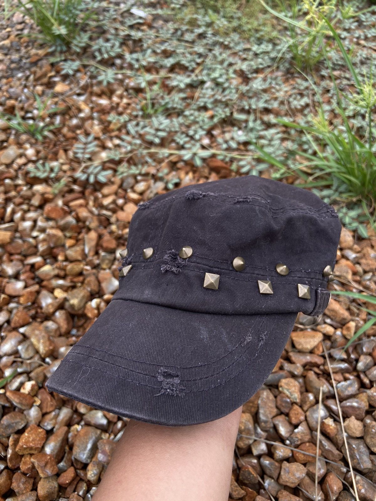 If Six Was Nine 2000s J caps & co disetressed button studded patrol hat Size ONE SIZE - 3 Thumbnail