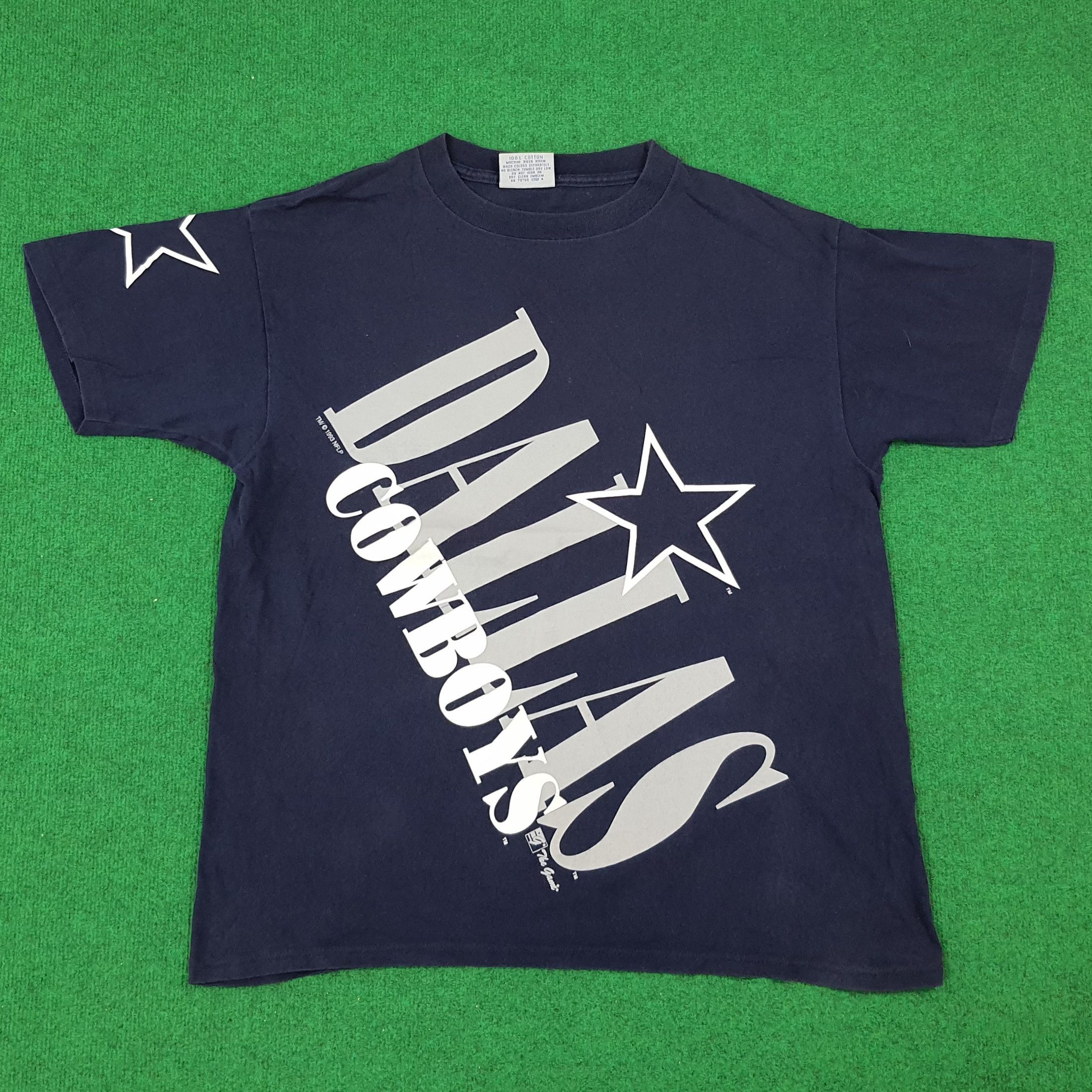 NFL × Vintage Vintage 90s NFLP Dallas Cowboys America Football Team Tshirt Size US XL / EU 56 / 4 - 1 Thumbnail
