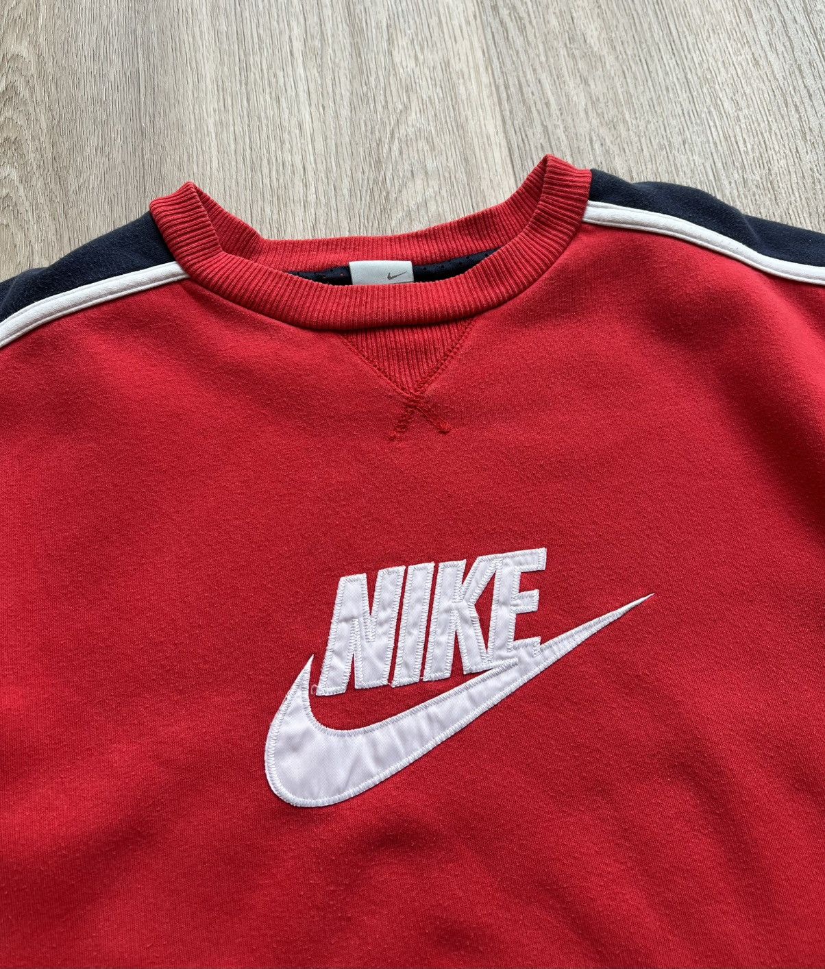 Nike × Vintage Vintage 90s Nike Big Embroidered Logo Red Sweatshirt Y2K Size US L / EU 52-54 / 3 - 4 Thumbnail