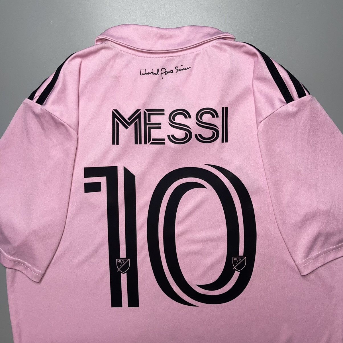 Vintage INTER MIAMI ADIDAS 2023/2024 FOOTBALL HOME JERSEY #10 MESSI Size US M / EU 48-50 / 2 - 11 Thumbnail