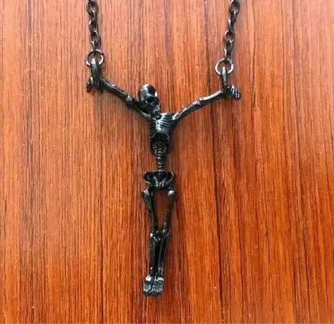 Jewelry Gothic Anatomical Skull Pendant Necklace Size ONE SIZE - 3 Thumbnail