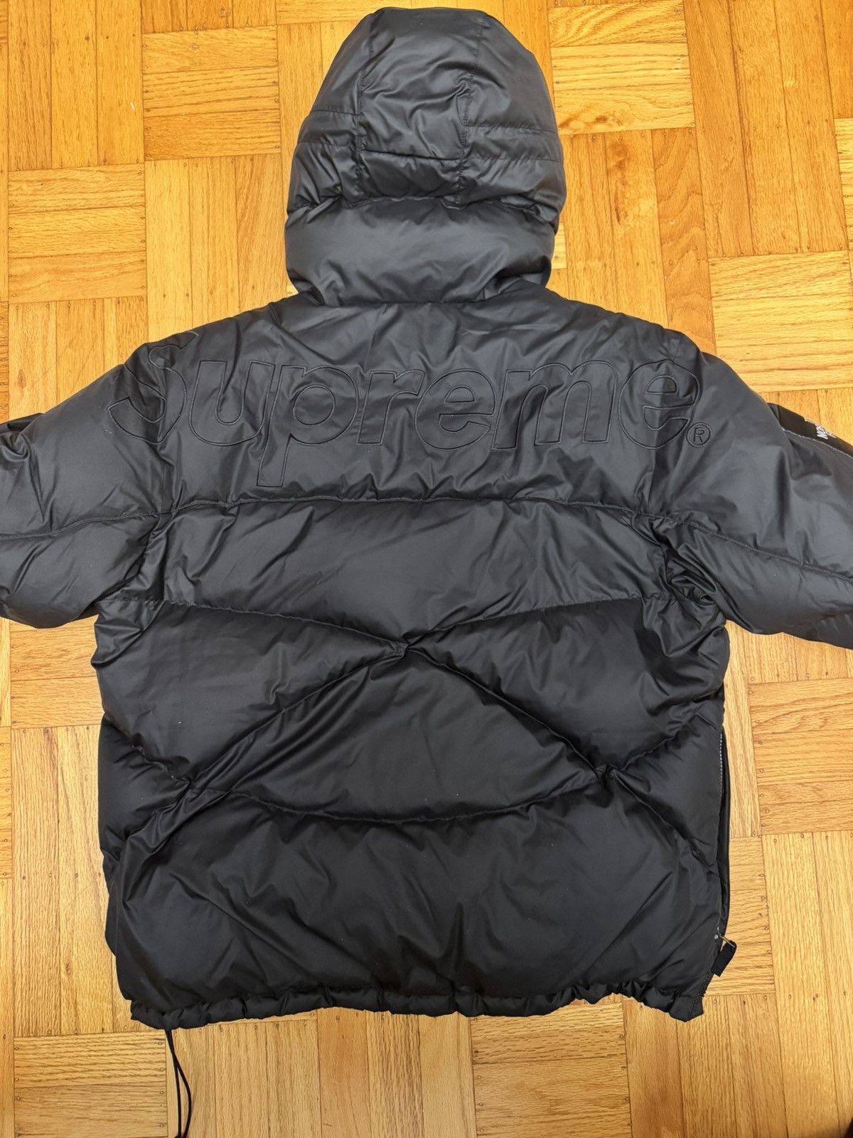 Supreme × The North Face Supreme x The North Face 800 Size US L / EU 52-54 / 3 - 3 Thumbnail