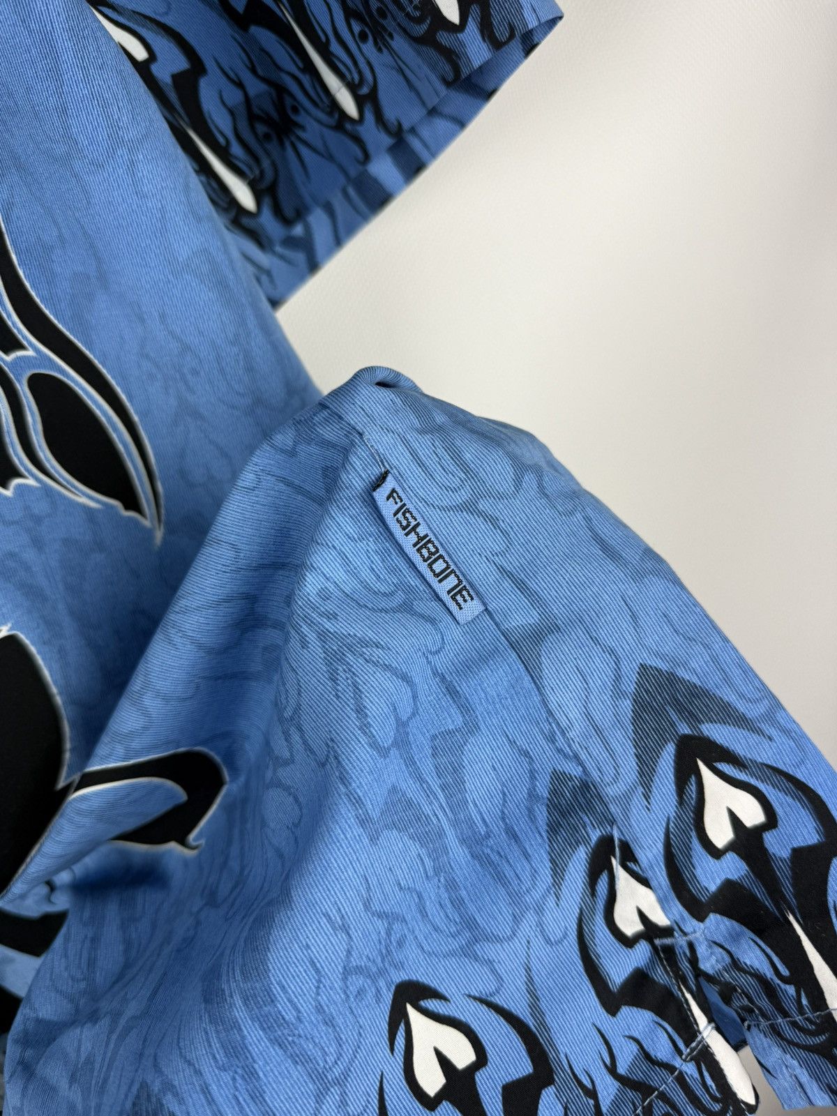 Other Fishbone Tribal Dragon Overprinted Y2K Crazy Button Up Shirt Size US L / EU 52-54 / 3 - 13 Thumbnail