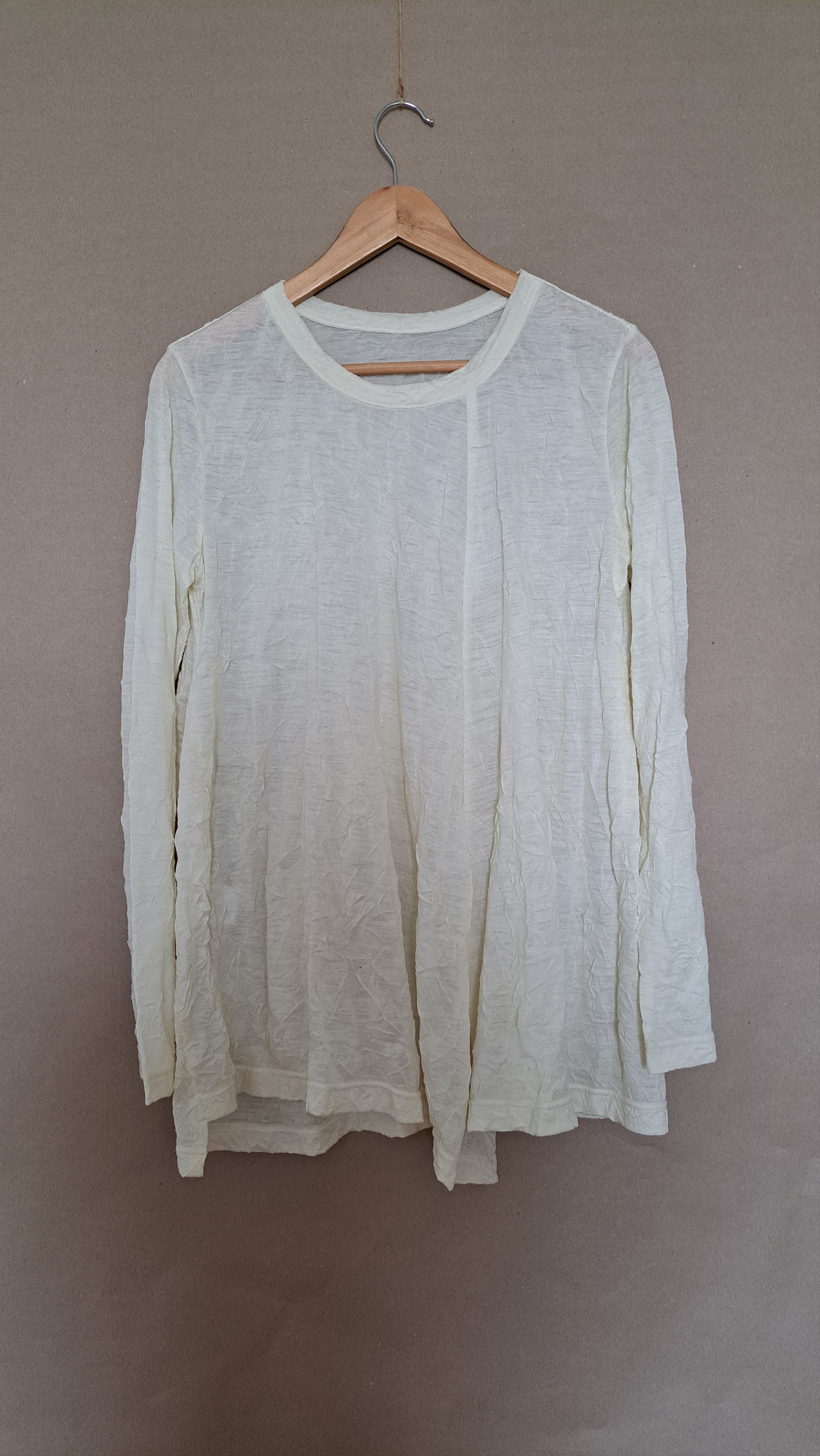 Y's Wrinkled Wool Long Sleeve in Cream/White