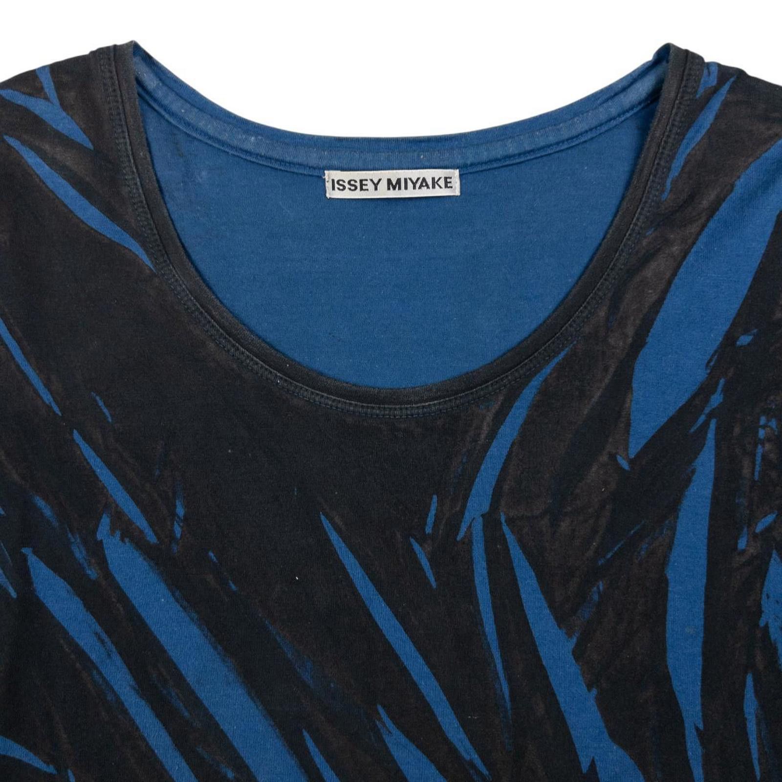 Issey Miyake Vintage Issey Miyake Pattern T Shirt Womens Size S Size S / US 4 / IT 40 - 3 Thumbnail