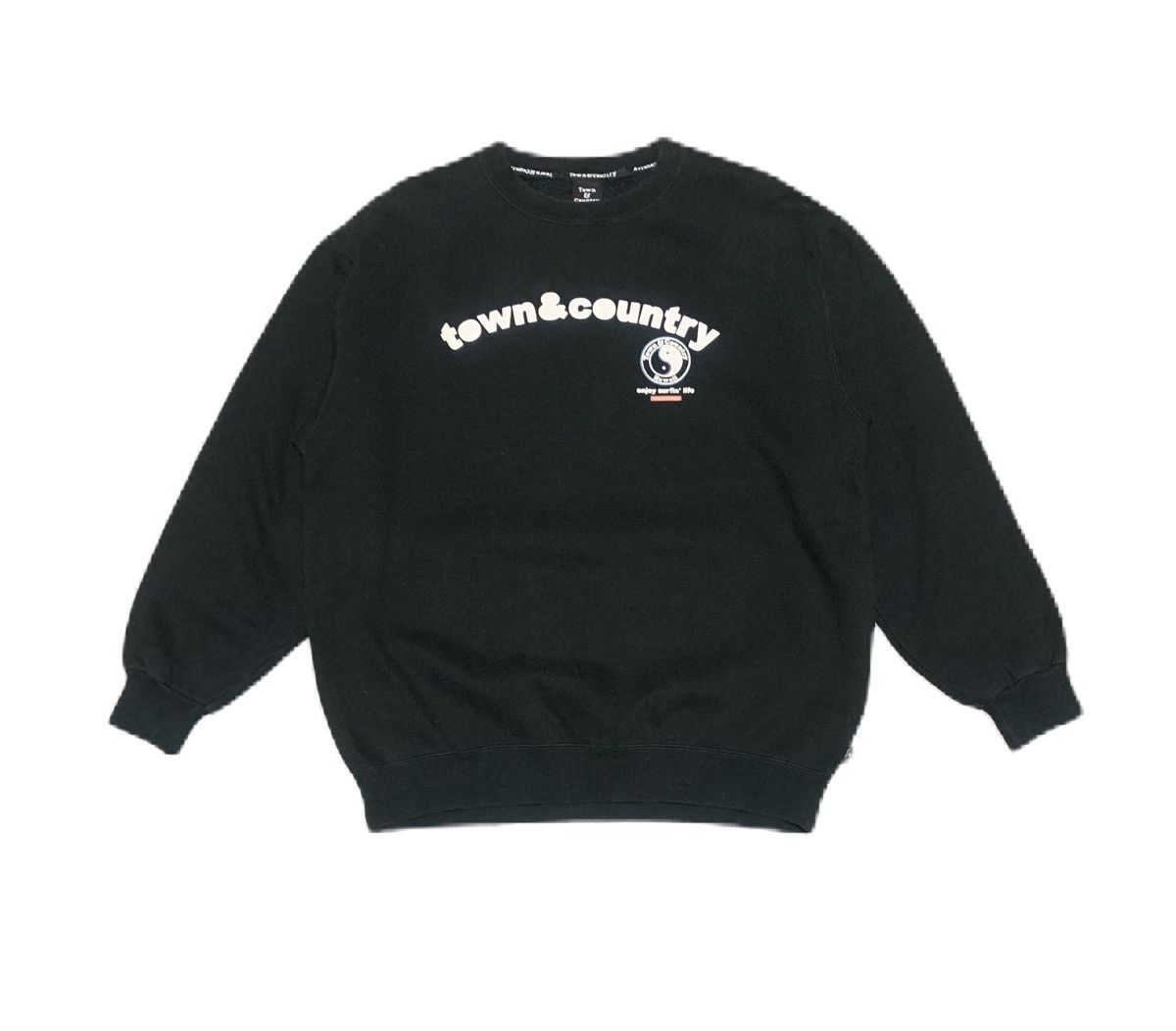 Vintage Vintage 90s Town&Country Crewneck Sweatshirt Size US L / EU 52-54 / 3 - 2 Thumbnail