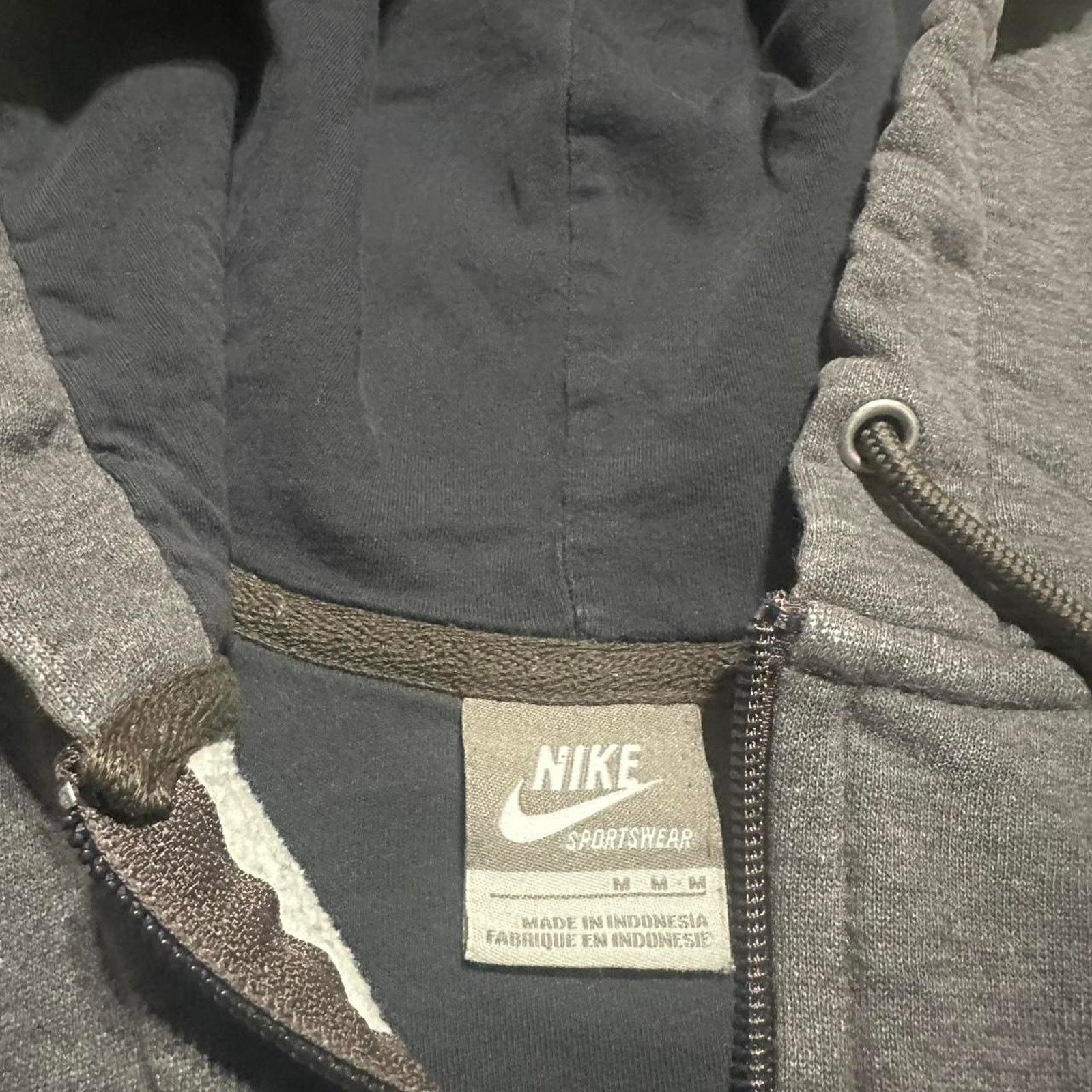 Nike Vintage 00s Nike Grey Zip Up Jacket Size US M / EU 48-50 / 2 - 3 Thumbnail