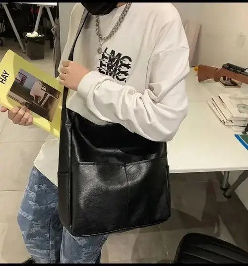 Japanese Brand Fashion y2k pu leather shoulder messenger bag vintage Size ONE SIZE - 1 Thumbnail
